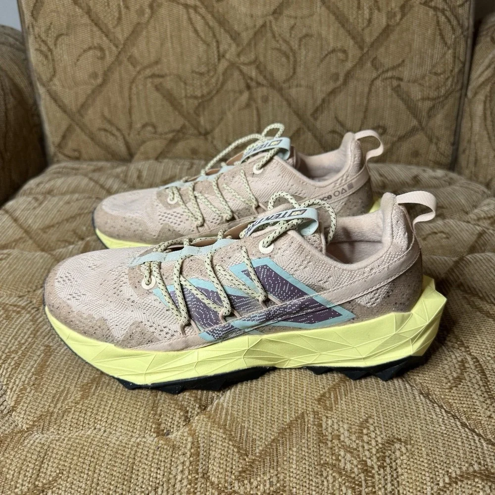 New Balance Tektrel WTTTRLH1 Womens Brown Running Shoes Size 8.5 D Lightly Worn!